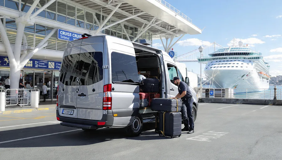 White Bay cruise terminal maxi taxi transfer